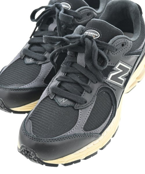 New Balance รองเท้าผ้าใบ