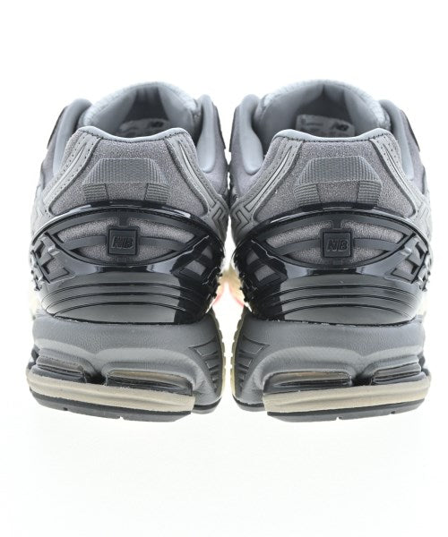 New Balance รองเท้าผ้าใบ