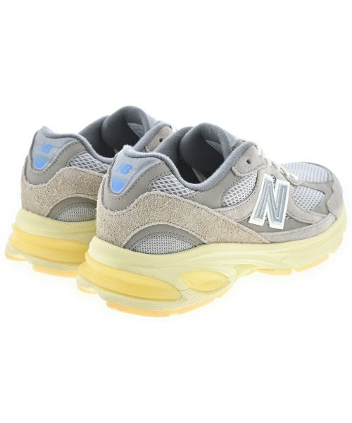 New Balance รองเท้าผ้าใบ