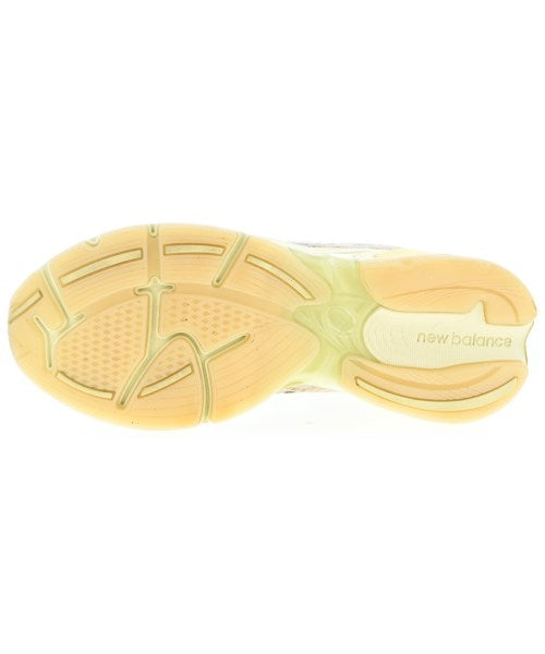 New Balance รองเท้าผ้าใบ