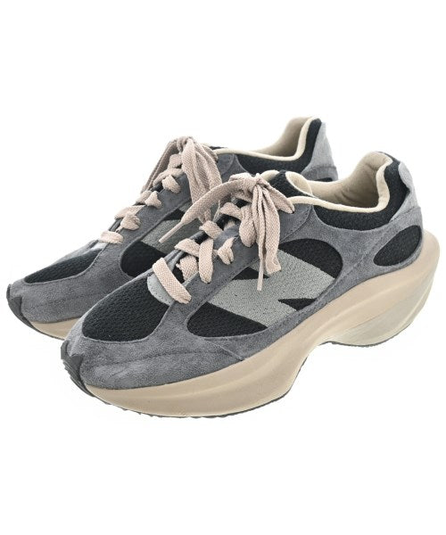New Balance รองเท้าผ้าใบ