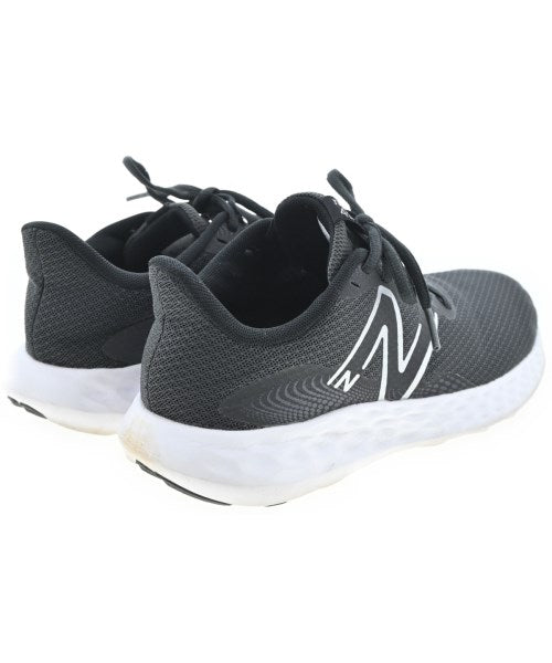 New Balance รองเท้าผ้าใบ
