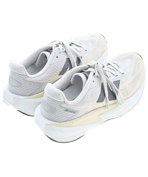 New Balance รองเท้าผ้าใบ
