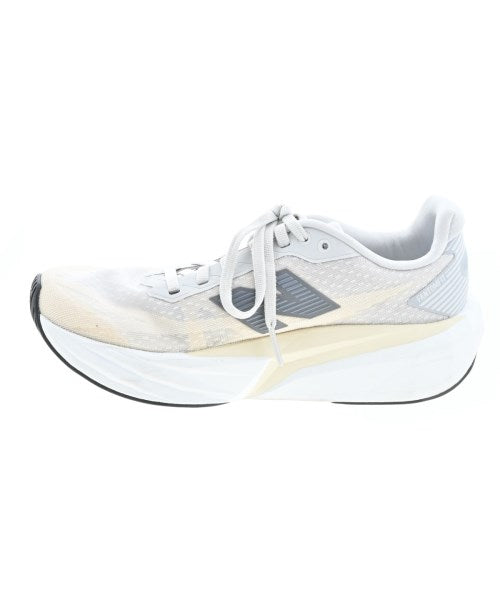 New Balance รองเท้าผ้าใบ