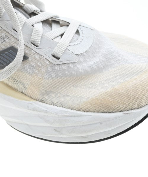 New Balance รองเท้าผ้าใบ