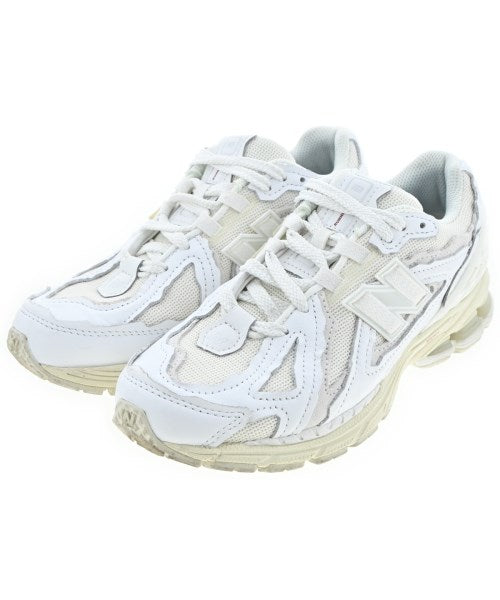 New Balance รองเท้าผ้าใบ