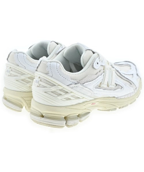 New Balance รองเท้าผ้าใบ