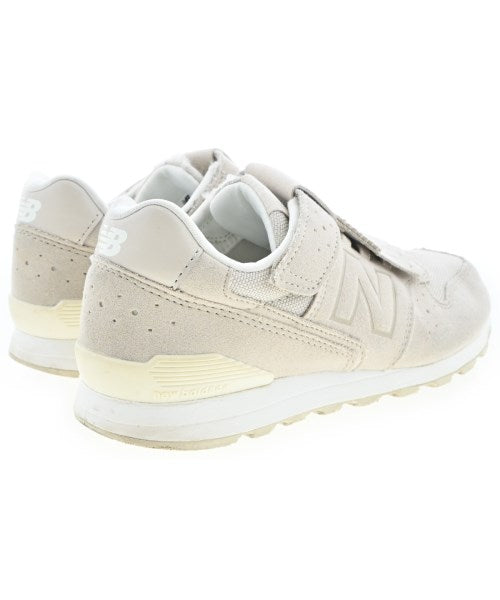 New Balance รองเท้าผ้าใบ