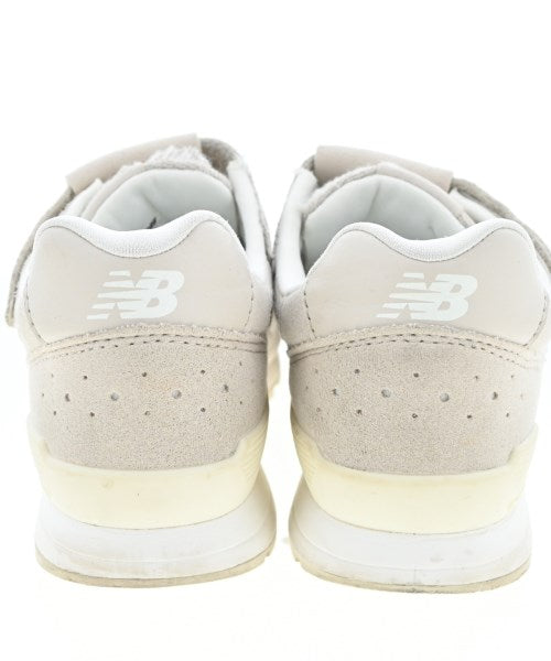 New Balance รองเท้าผ้าใบ