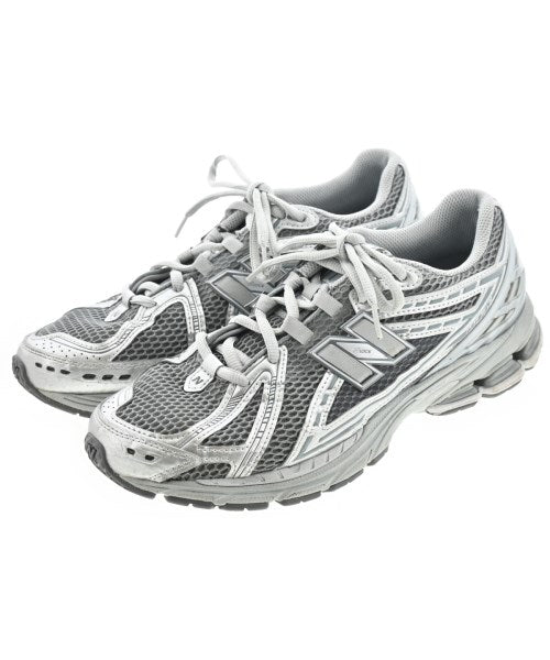New Balance รองเท้าผ้าใบ