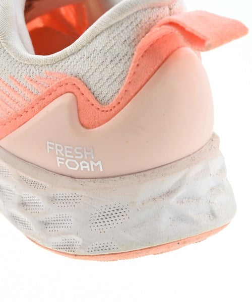 New Balance รองเท้าผ้าใบ