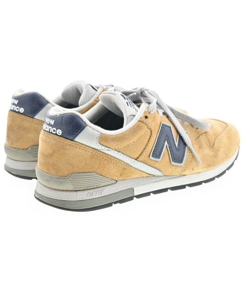 New Balance รองเท้าผ้าใบ