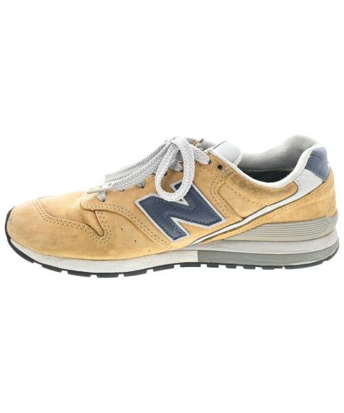 New Balance รองเท้าผ้าใบ