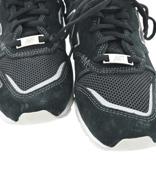 New Balance รองเท้าผ้าใบ