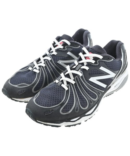 New Balance รองเท้าผ้าใบ