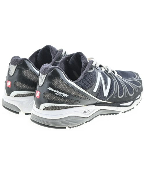 New Balance รองเท้าผ้าใบ