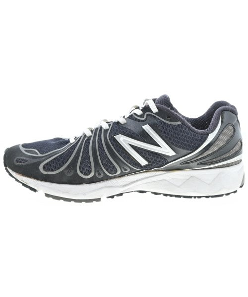 New Balance รองเท้าผ้าใบ