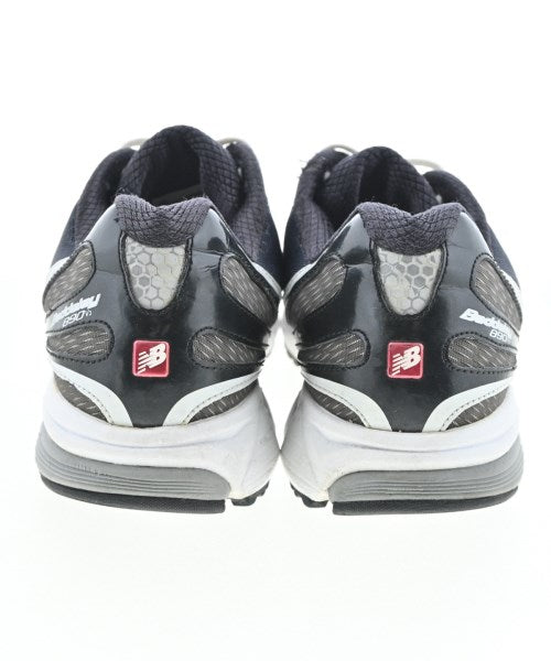 New Balance รองเท้าผ้าใบ