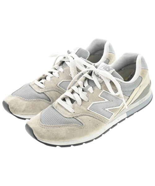 New Balance รองเท้าผ้าใบ