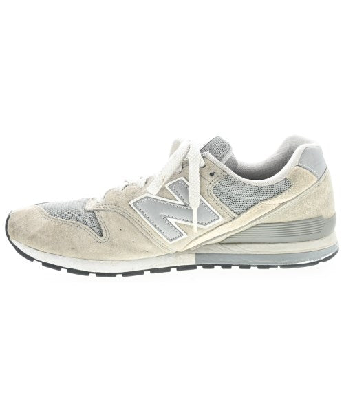 New Balance รองเท้าผ้าใบ