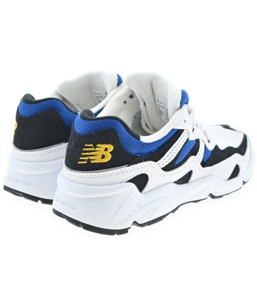 New Balance รองเท้าผ้าใบ