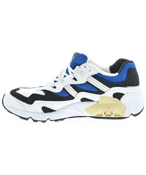 New Balance รองเท้าผ้าใบ