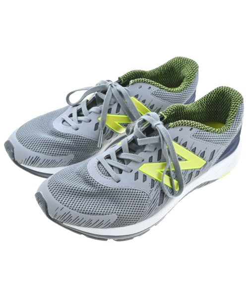 New Balance รองเท้าผ้าใบ