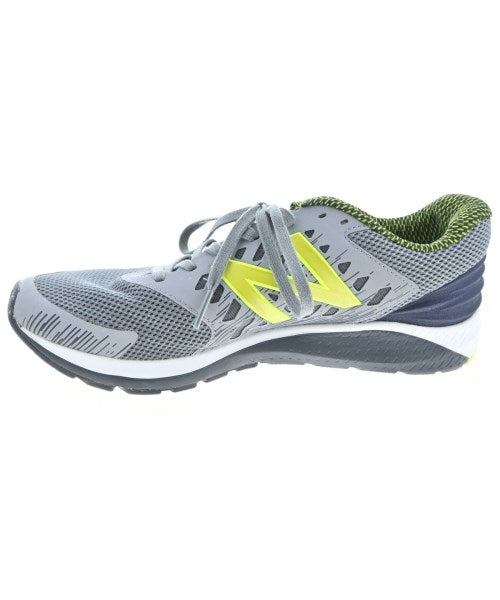New Balance รองเท้าผ้าใบ