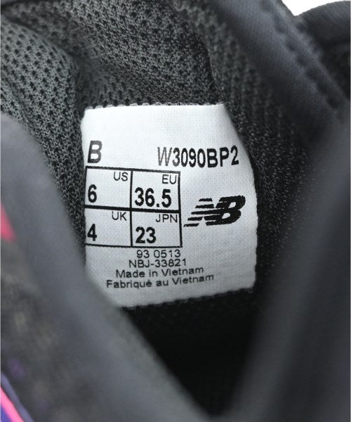 New Balance รองเท้าผ้าใบ