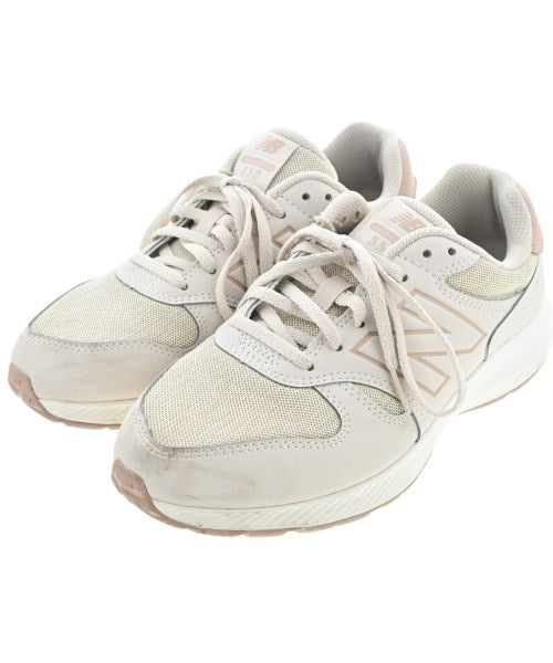 New Balance รองเท้าผ้าใบ
