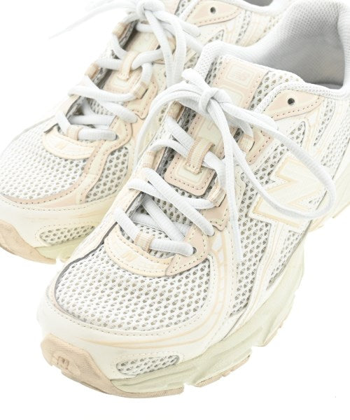 New Balance รองเท้าผ้าใบ