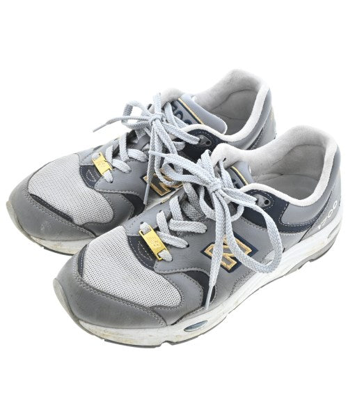 New Balance รองเท้าผ้าใบ