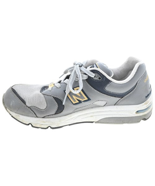 New Balance รองเท้าผ้าใบ