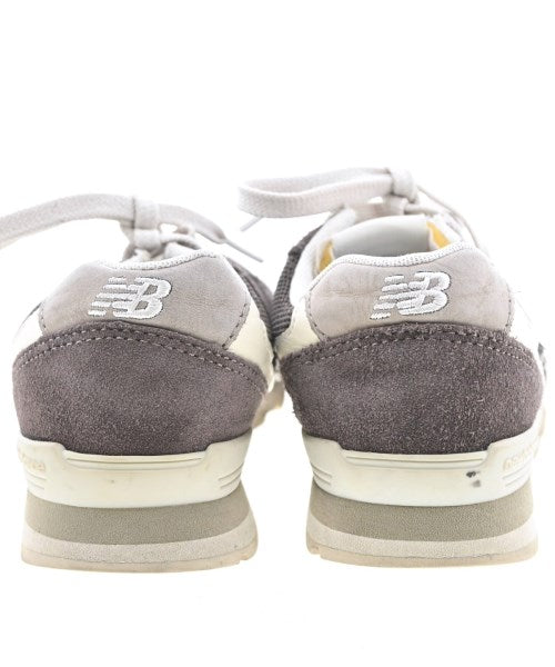 New Balance รองเท้าผ้าใบ