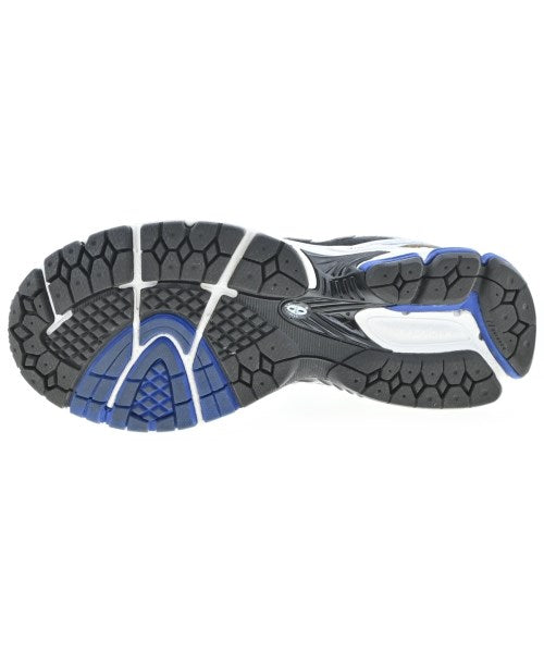 New Balance รองเท้าผ้าใบ