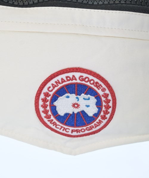 CANADA GOOSE กระเป๋าสะพาย