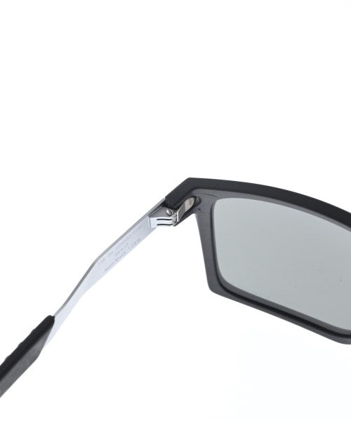 OAKLEY แว่นกันแดด