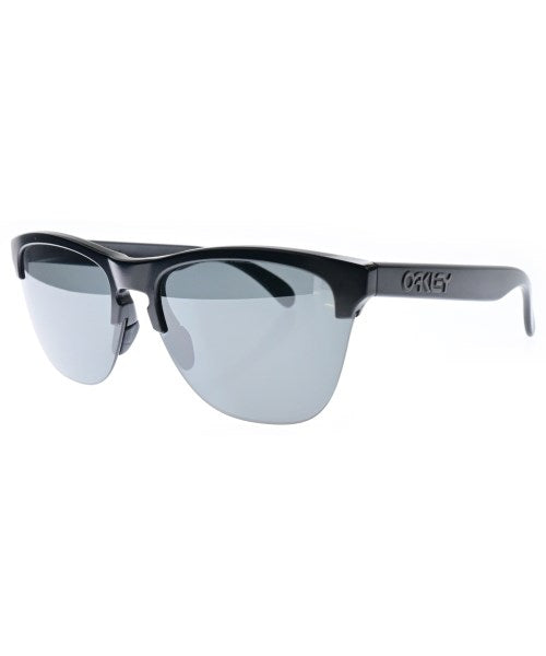 OAKLEY แว่นกันแดด