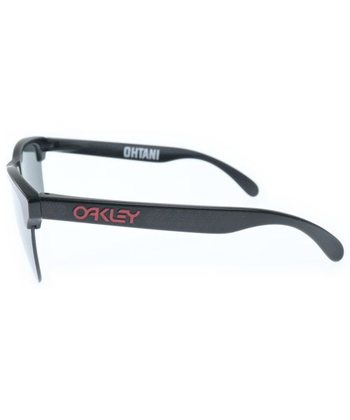 OAKLEY แว่นกันแดด