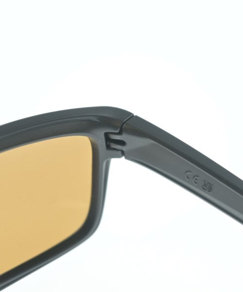 OAKLEY แว่นกันแดด