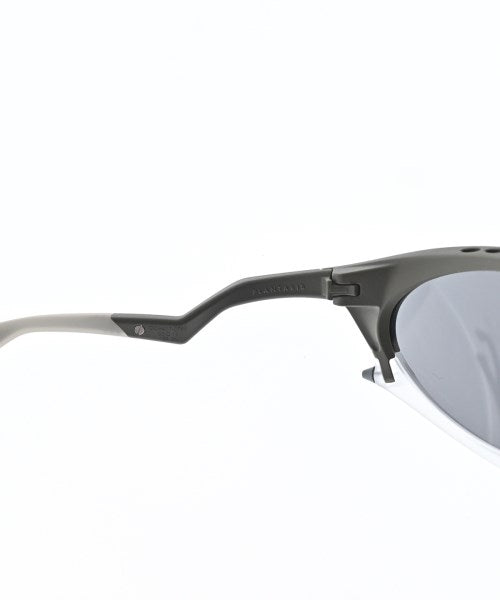 OAKLEY แว่นกันแดด