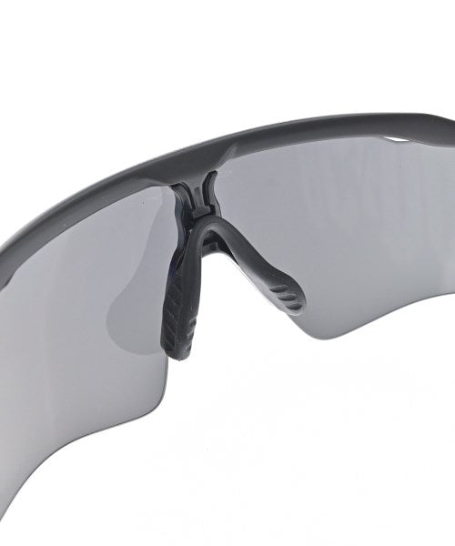 OAKLEY แว่นกันแดด