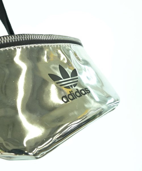adidas กระเป๋า อื่น
