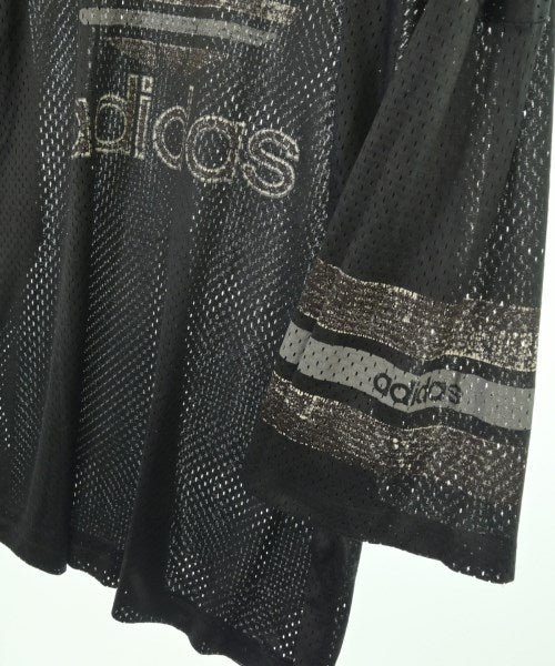 adidas เสื้อยืด/เสื้อท็อปส์