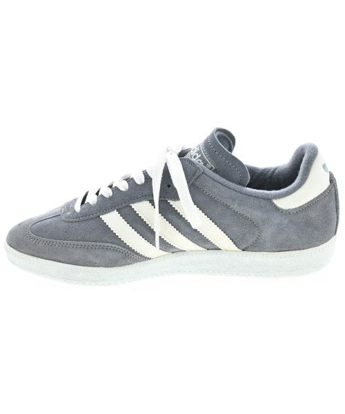 adidas รองเท้าผ้าใบ