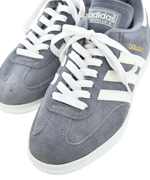 adidas รองเท้าผ้าใบ