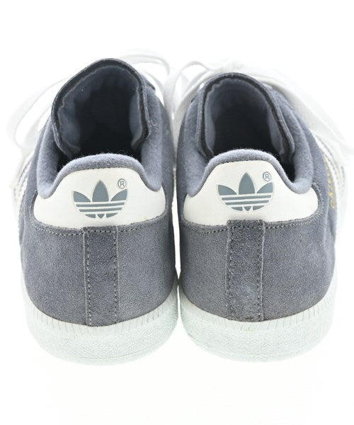 adidas รองเท้าผ้าใบ