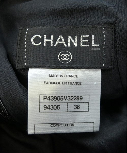 CHANEL กระโปรงยาวถึงเข่า