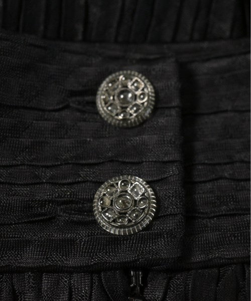 CHANEL กระโปรงยาวถึงเข่า