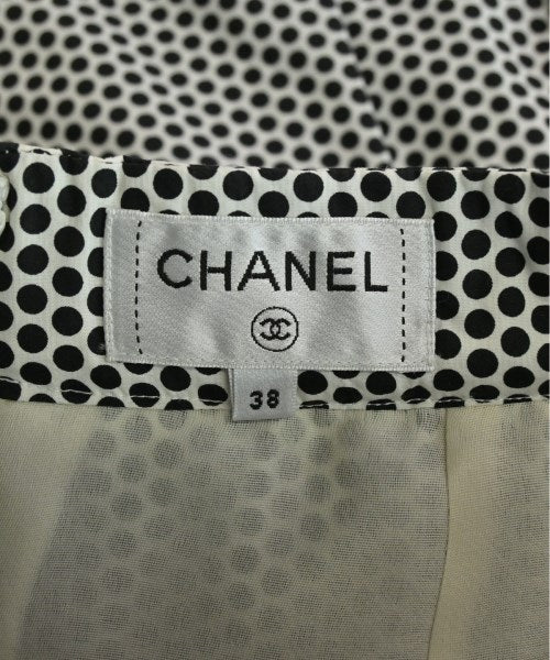 CHANEL กระโปรงยาวถึงเข่า
